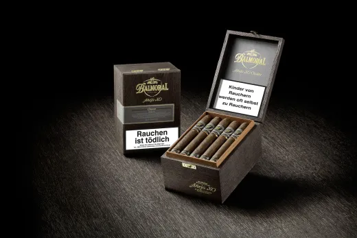 Balmoral Añejo XO Oscuro Gran Toro